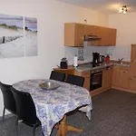 Haus Huegel- Wohnung 2